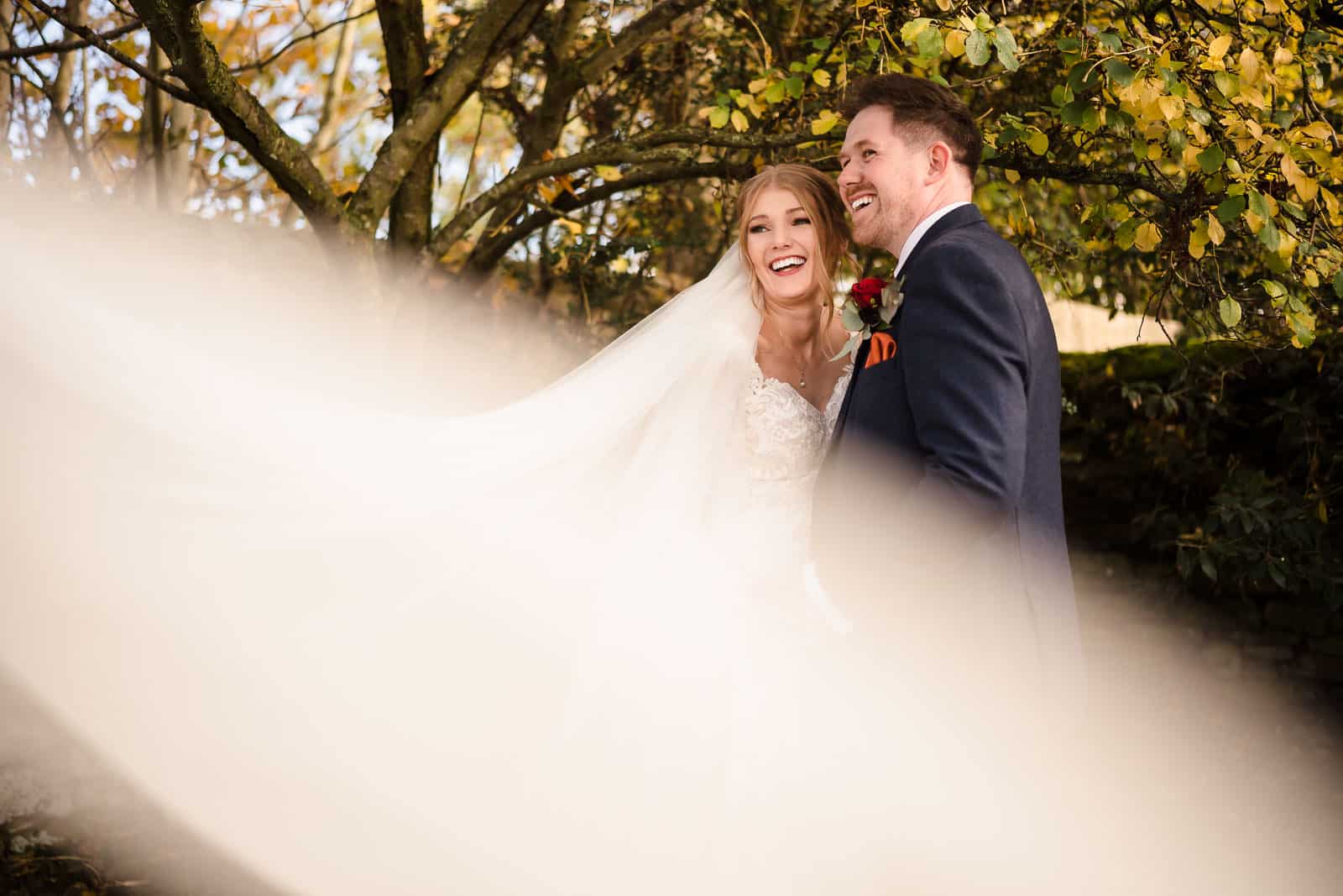 Amazing veil wedding photography
